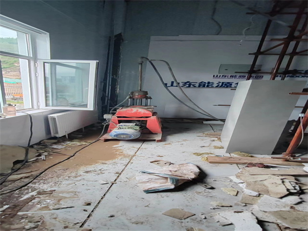 汾西地基基础下沉墙体裂缝加固注浆顶升施工